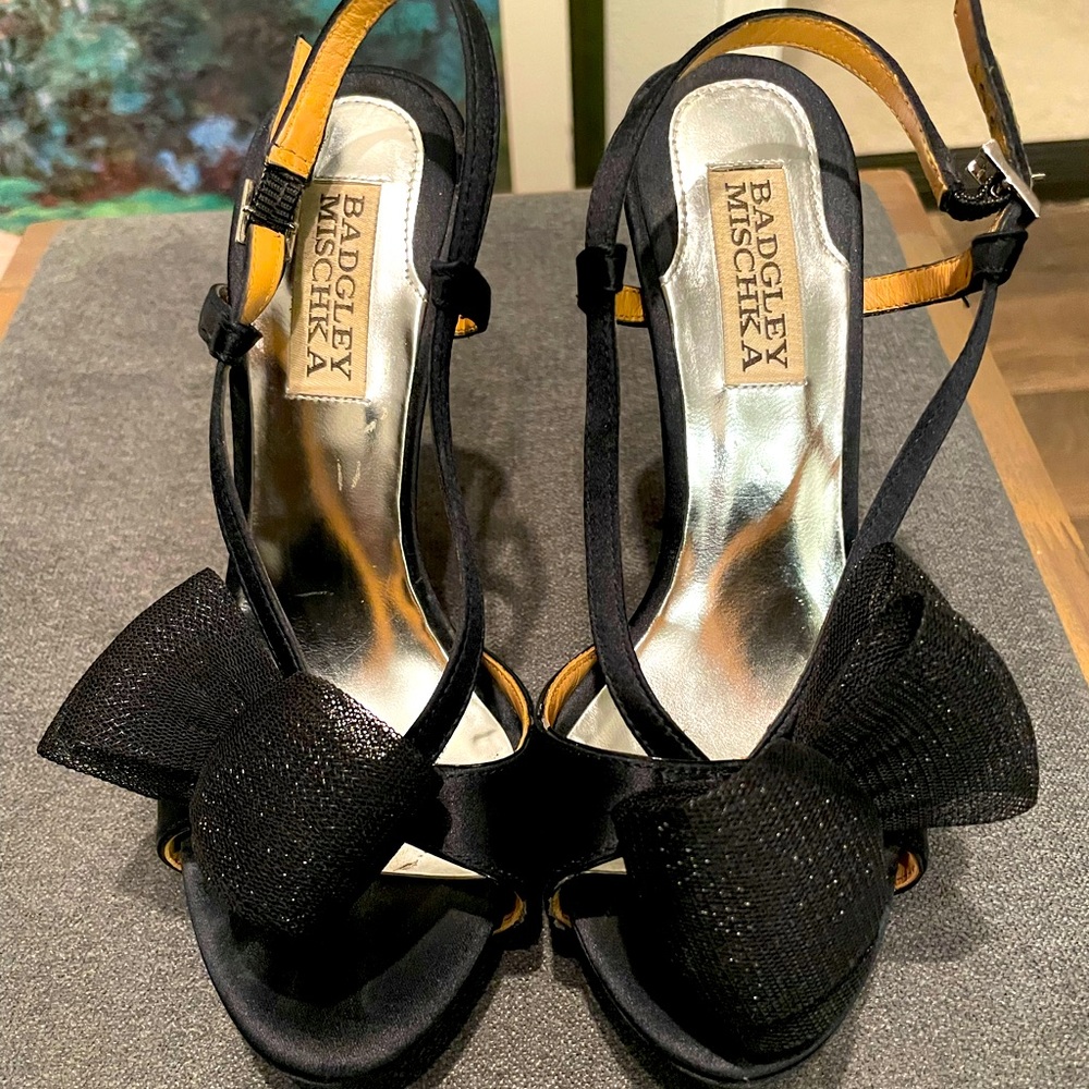 Badgley Mischka Black Slingback Heels